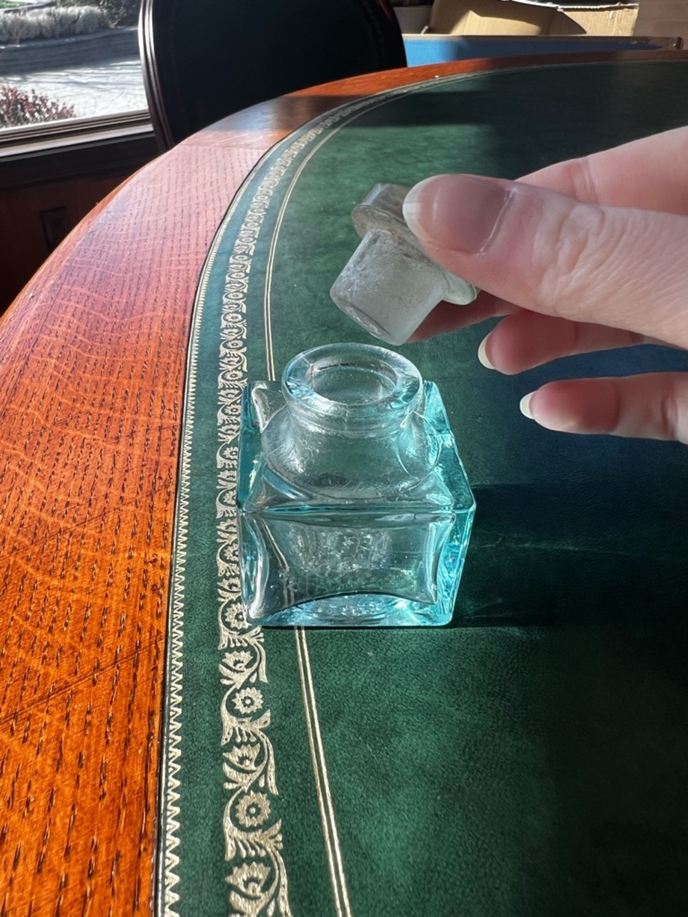 Antique Vintage Glass Sanford’s Inkwell With Glass Stopper Top - Picture 9 of 12